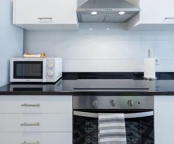 Casa Do Largo - Cozy In The Center & With Ac