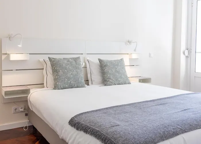 Casa Do Largo - Cozy In The Center & With Ac 리스본